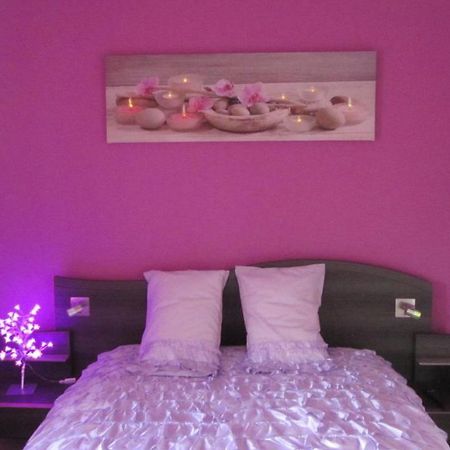 Les Glycines Bed and Breakfast Choloy Eksteriør billede
